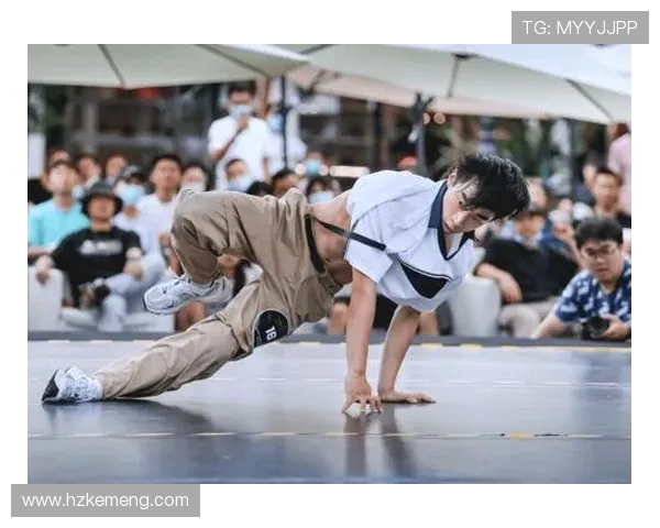 全国街舞大赛点评成都攀岩队的速度表现引发热议与期待