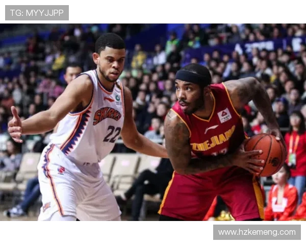 成都篮球队以54分领跑挑战赛积分榜展现强劲实力与团队合作精神